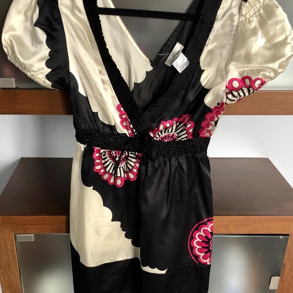 Tops - Picture 3 of 3